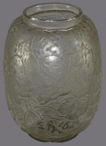 R. Lalique Monnaie Du Pape Vase