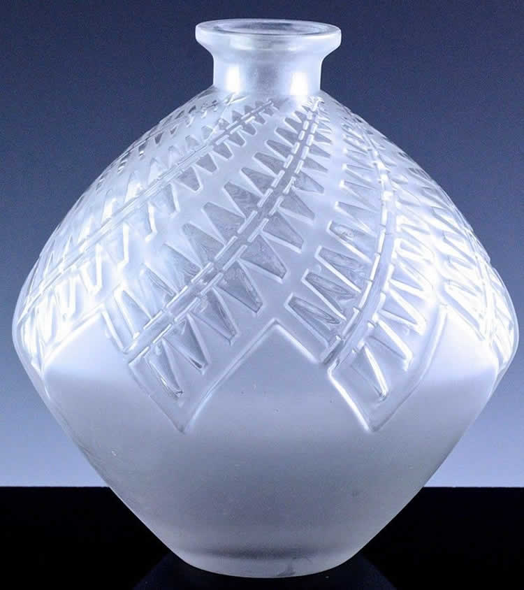 R. Lalique Montargis Vase