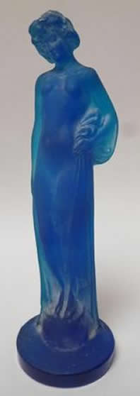 R. Lalique Moyenne Nue Statue