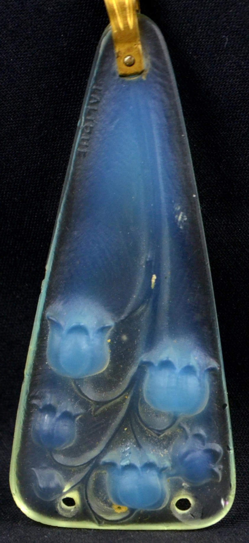 R. Lalique Muguet-3 Pendant