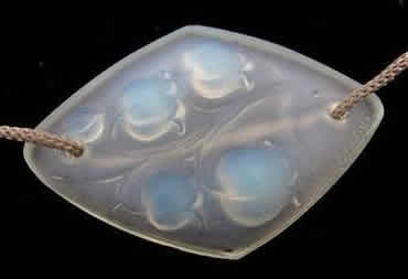 R. Lalique Muguet Pendant