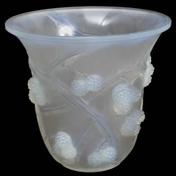 R. Lalique Mures Vase