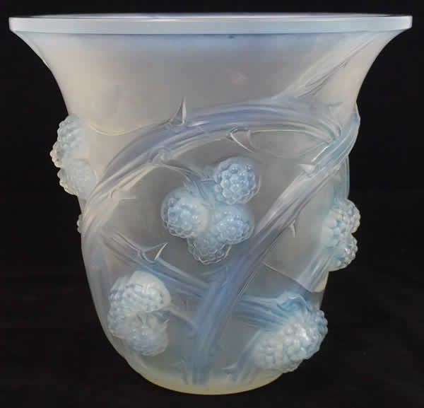 R. Lalique Mures Vase