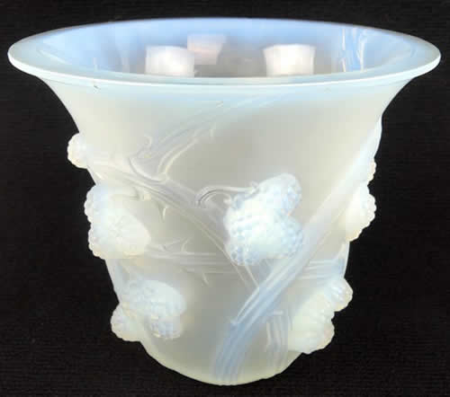 R. Lalique Mures Vase
