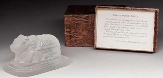 R. Lalique Nandi Paperweight