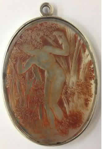 R. Lalique Narcisse Debout Pendant Mirror