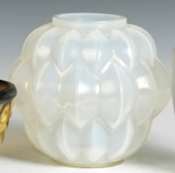 R. Lalique Nivernais Vase