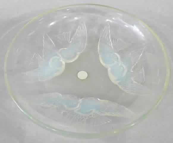 R. Lalique Nonnettes Opalescent Bowl