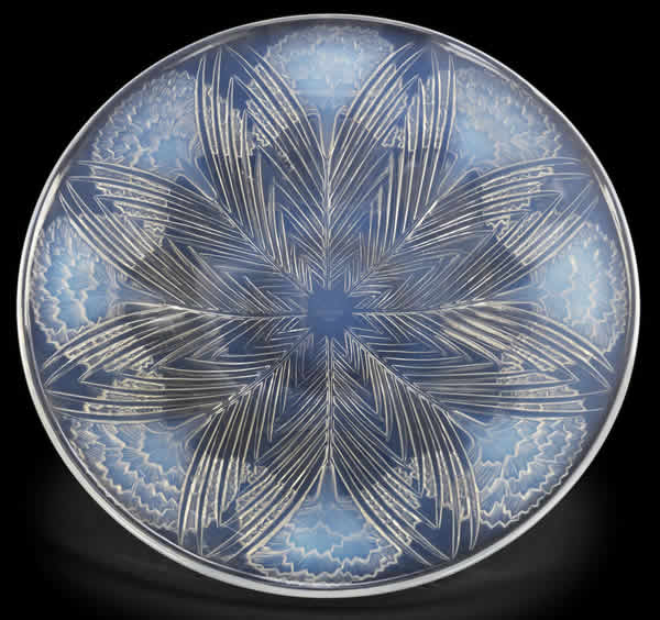 R. Lalique Oeillets Bowl