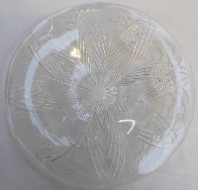 R. Lalique Oeillets Bowl