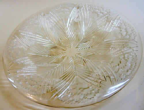 R. Lalique Oeillets Bowl