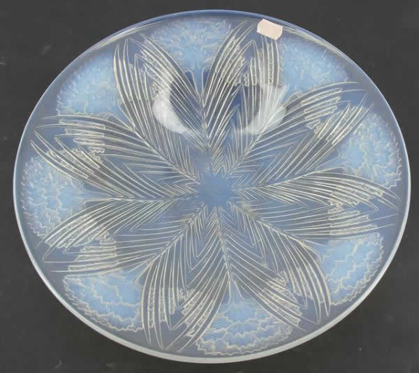 R. Lalique Oeillets Bowl