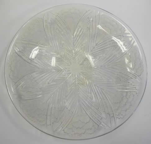 R. Lalique Oeillets Bowl