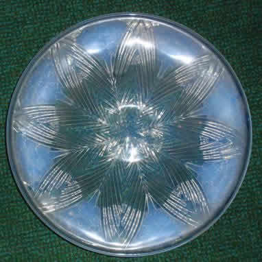 R. Lalique Oeillets Bowl