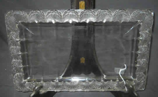 R. Lalique Oeillets Tray