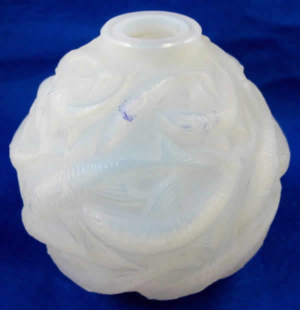R. Lalique Oleron Vase