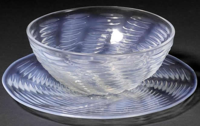 R. Lalique Ondes Tableware