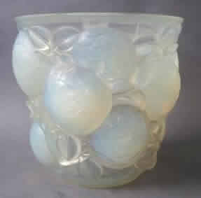 R. Lalique Oran Vase
