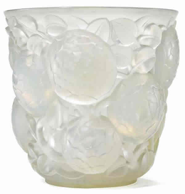 R. Lalique Oran Vase