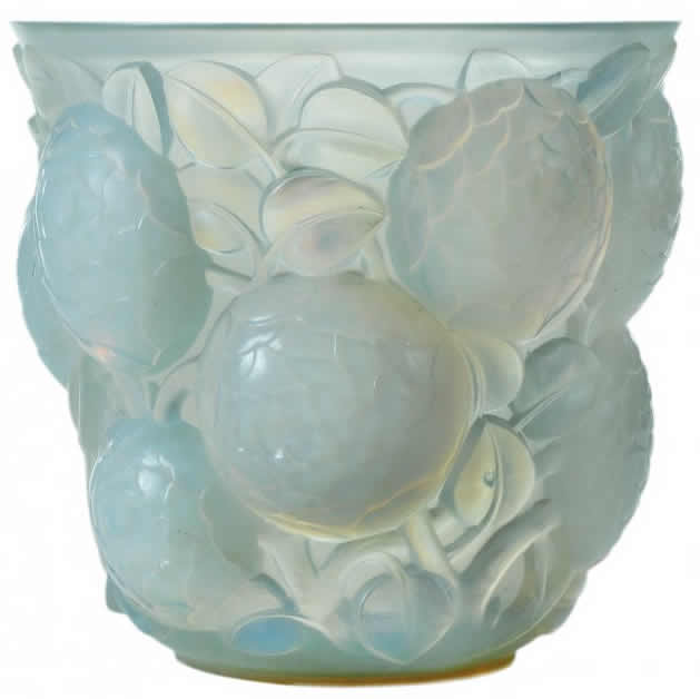 R. Lalique Oran Vase