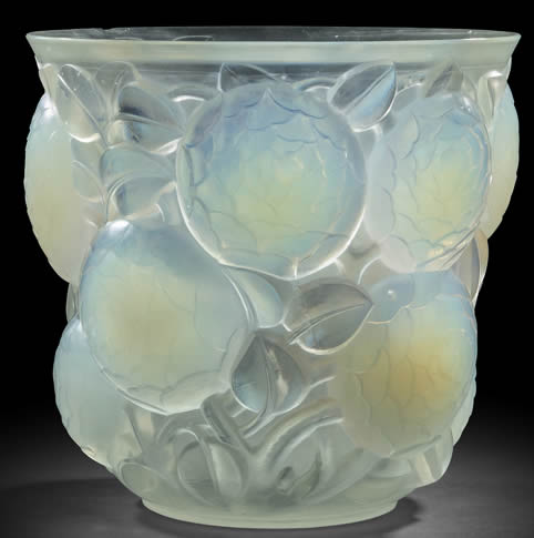 R. Lalique Oran Vase