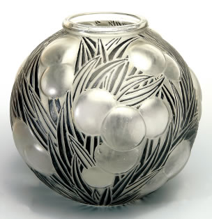 R. Lalique Oranges Vase