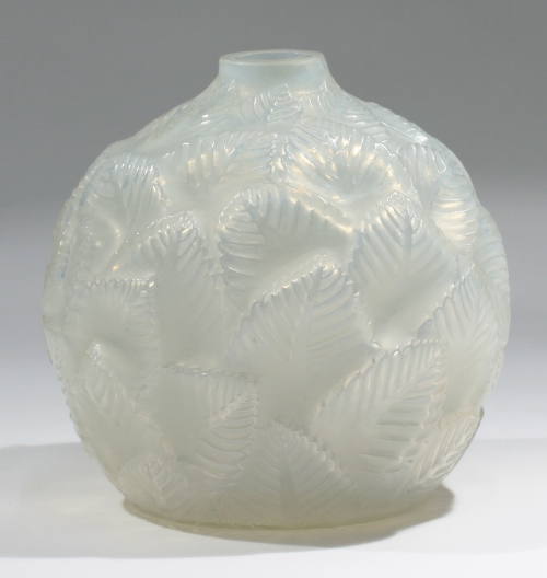 R. Lalique Ormeaux Vase