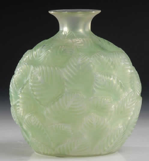 R. Lalique Ormeaux Vase