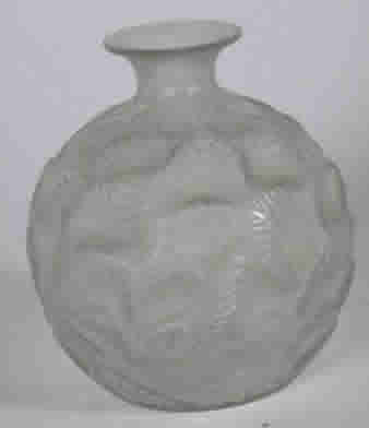 R. Lalique Ormeaux Vase