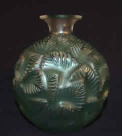 R. Lalique Ormeaux Vase