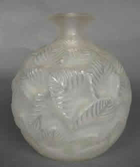 R. Lalique Ormeaux Vase