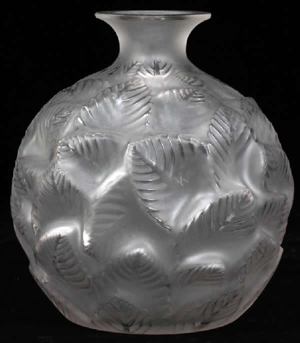 R. Lalique Ormeaux Vase