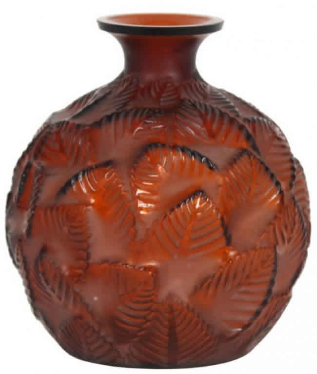 R. Lalique Ormeaux Vase