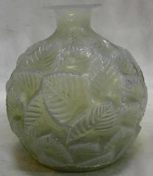 R. Lalique Ormeaux Vase