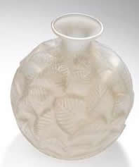 R. Lalique Ormeaux Vase