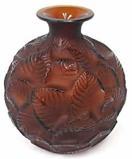 R. Lalique Ormeaux Vase