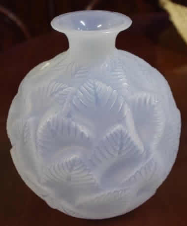 R. Lalique Ormeaux Vase