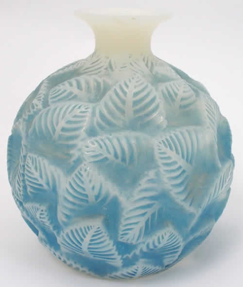 R. Lalique Ormeaux Vase
