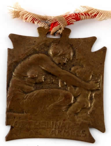 R. Lalique Orphelinat Des Armees Pendant