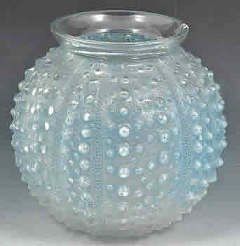 R. Lalique Oursin Vase