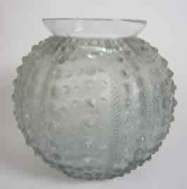 R. Lalique Oursin Vase