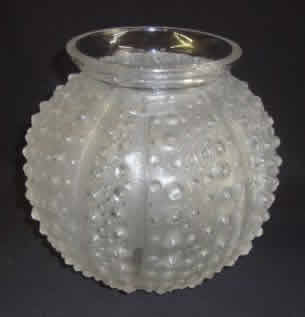 R. Lalique Oursin Vase