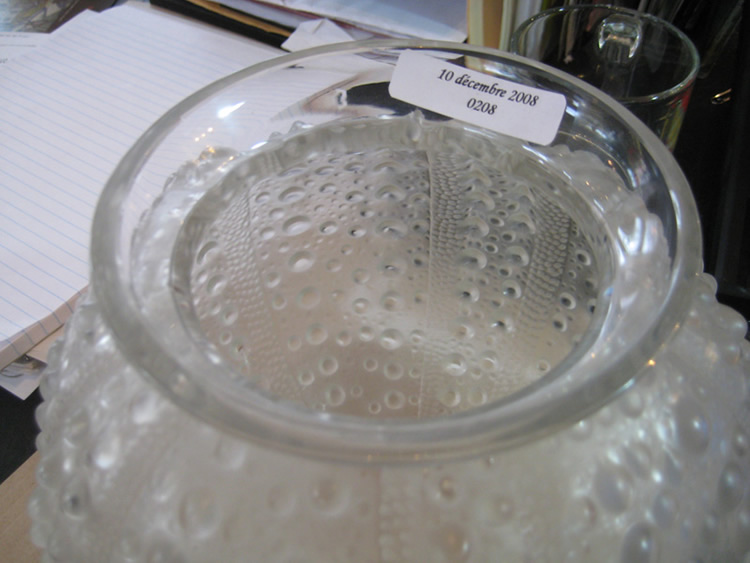 R. Lalique Oursin Vase