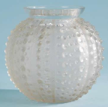 R. Lalique Oursin Vase