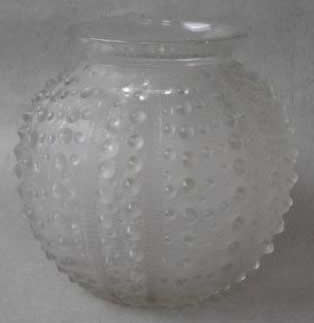 R. Lalique Oursin Vase