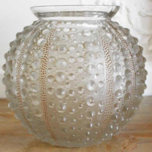 R. Lalique Oursin Vase