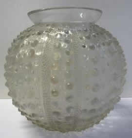 R. Lalique Oursin Vase