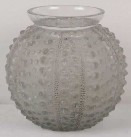 R. Lalique Oursin Vase