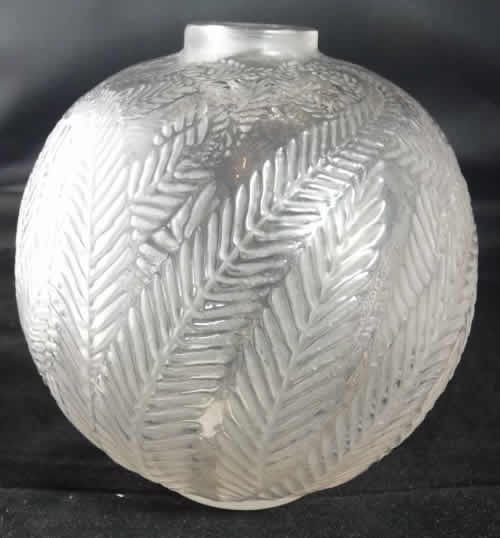 R. Lalique Palmes Vase