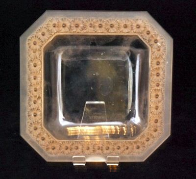 Rene Lalique Paquerettes Plate 